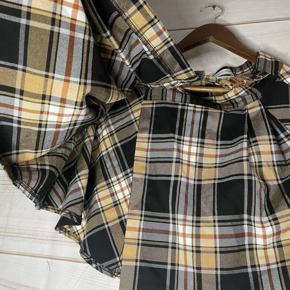 Urban Outfitters Y2K‎ Mini Skirt Small Brown Plaid Schoolgirl Academia Pleated